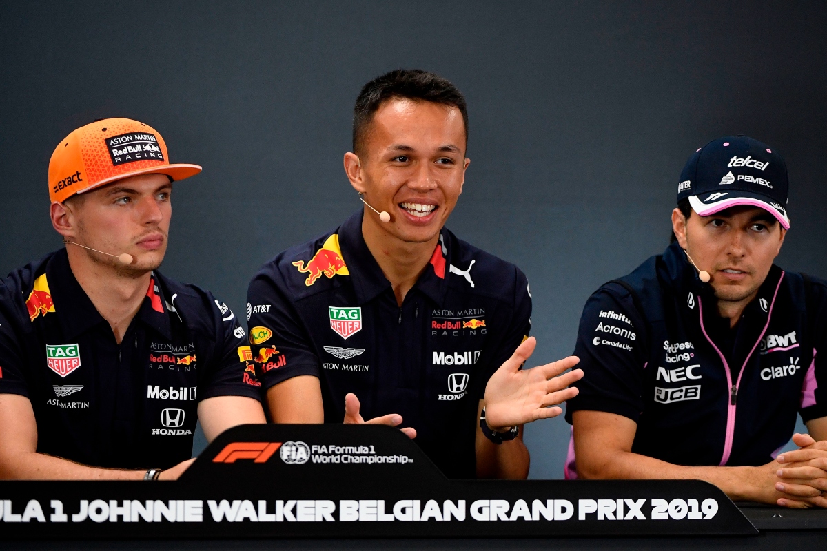 Max Verstappen, Alexander Albon e Sergio Perez (Getty Images)