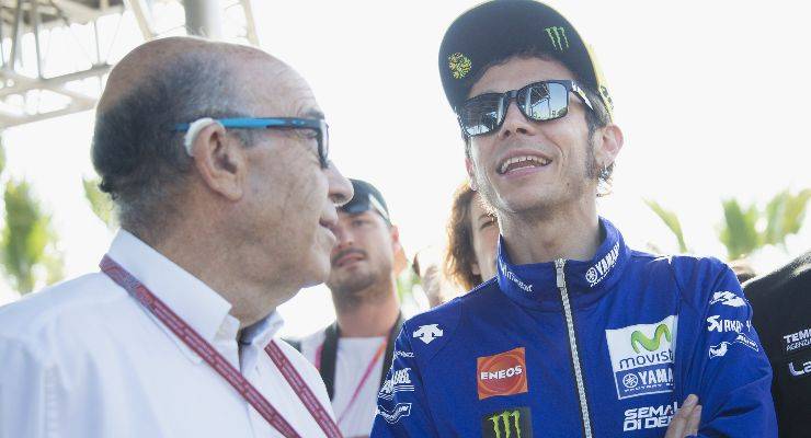 Carmelo Ezpeleta e Valentino Rossi