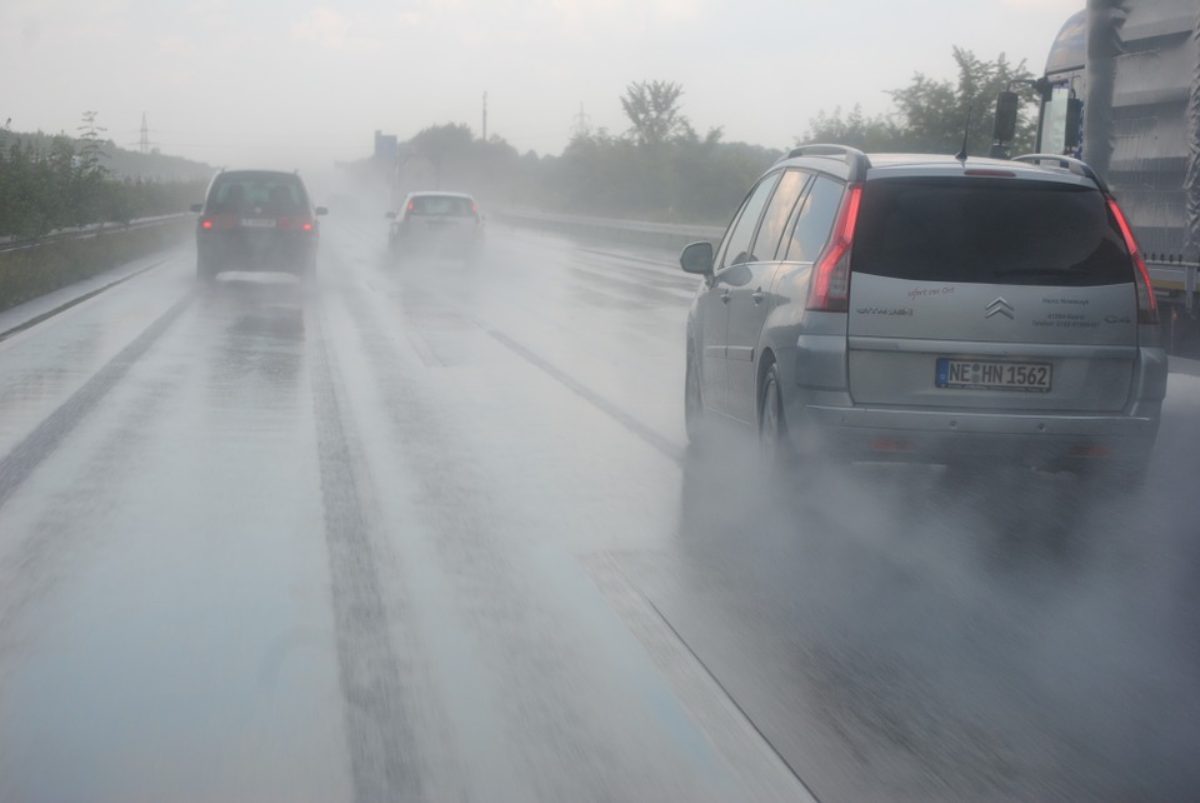 Pioggia in autostrada