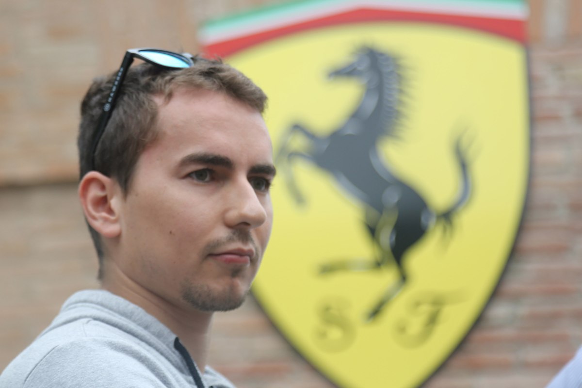 Jorge Lorenzo in visita a Maranello