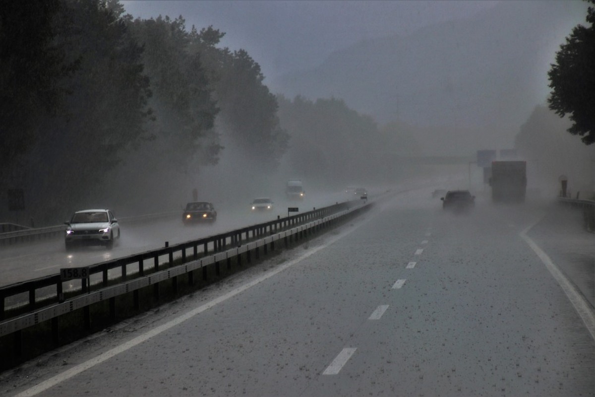 Pioggia in autostrada