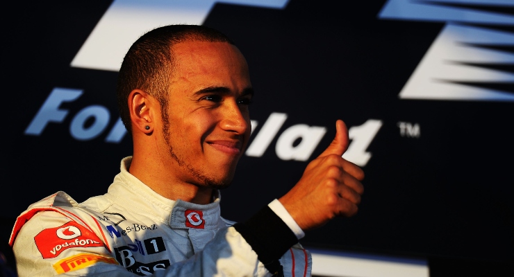 Lewis Hamilton festeggia sul podio (Getty Images)