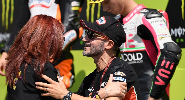 Max Biaggi sul podio (Getty Images)