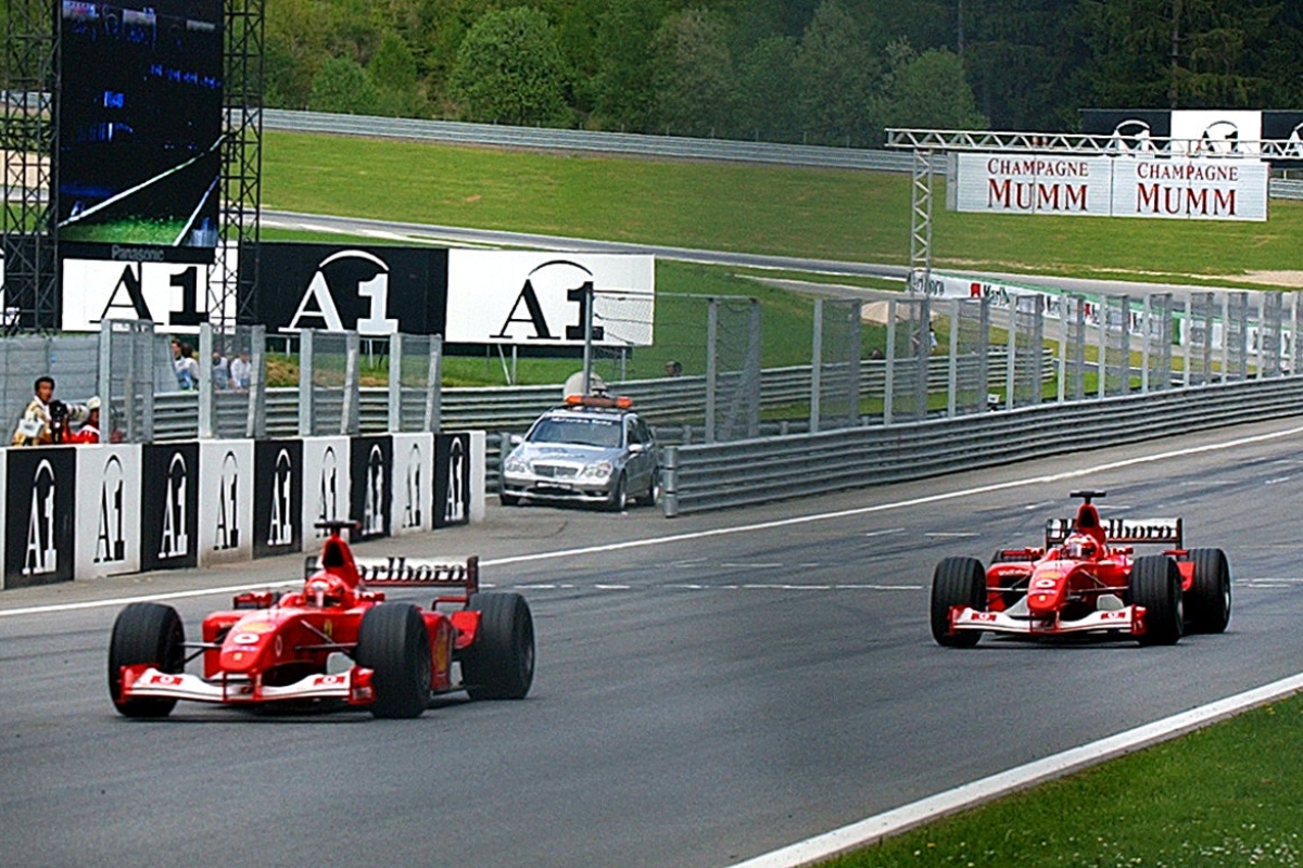 Rubens Barrichello e Michael Schumacher (Getty Images)