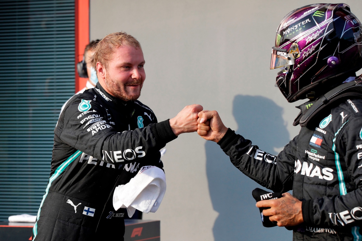 Valtteri Bottas e Lewis Hamilton (Getty Images)