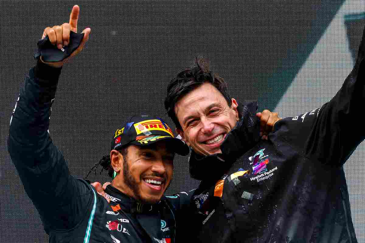 Lewis Hamilton e Toto Wolff