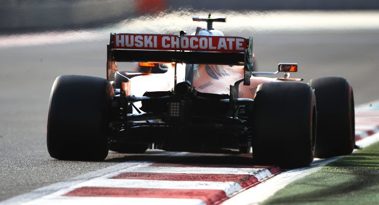 La McLaren di Lando Norris in pista