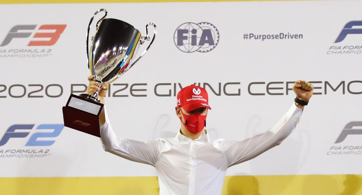 La premiazione di Mick Schumacher per il titolo di Formula 2