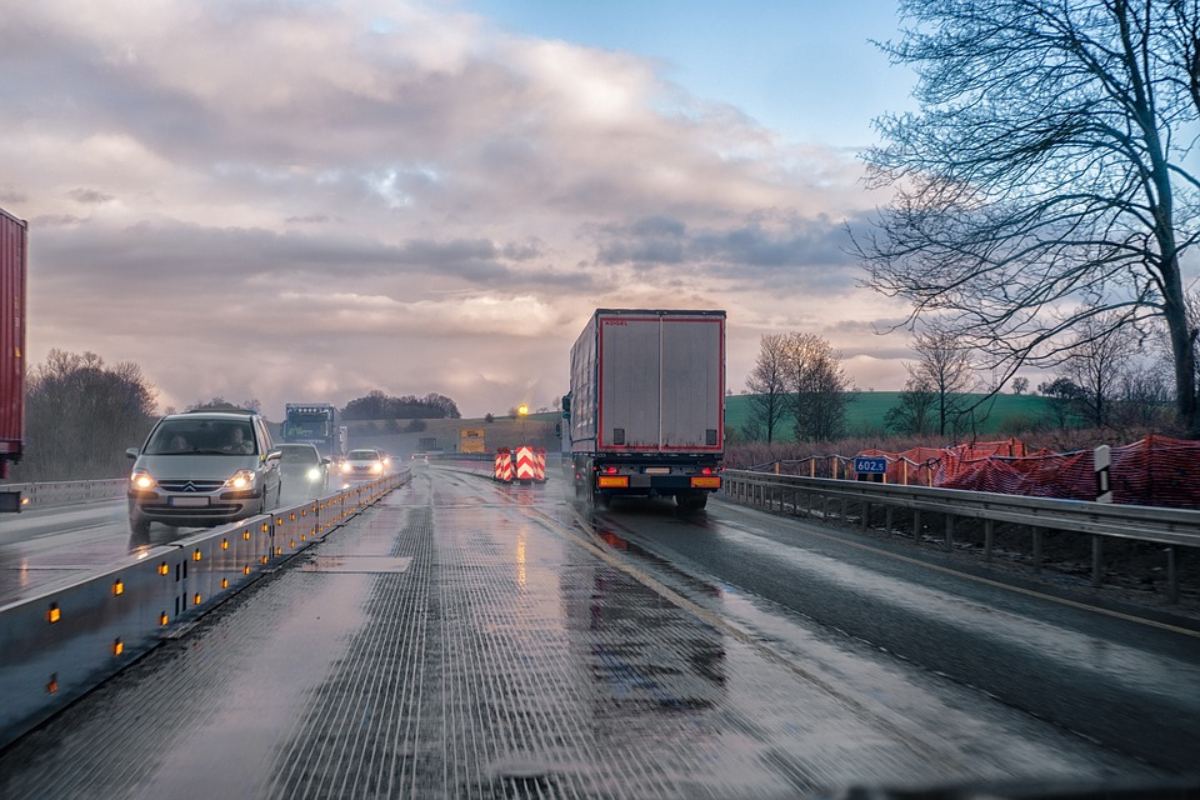 Pioggia in autostrada