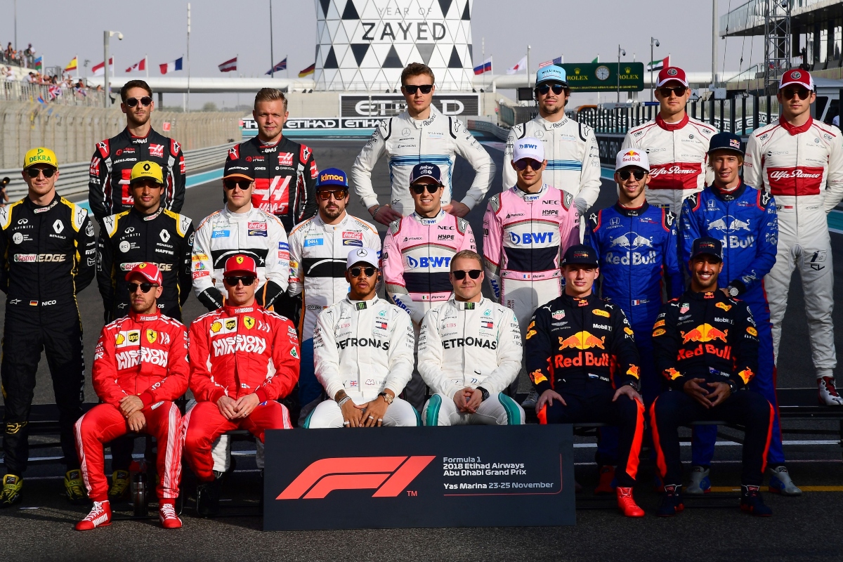 Foto di rito con tutti i piloti F1 2018 (Getty Images)