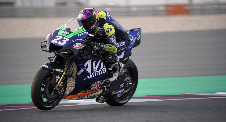 Enea Bastianini in pista sulla Ducati nei test MotoGP di Losail, in Qatar