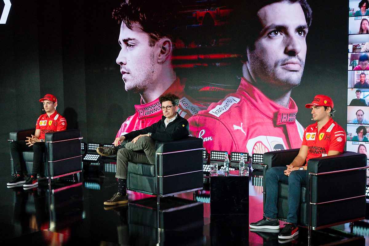 Charles Leclerc, Mattia Binotto e Carlos Sainz