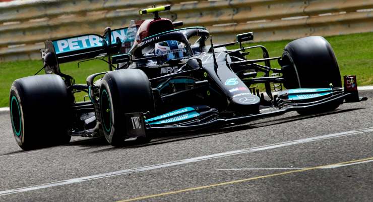 Valtteri Bottas in pista nei test F1 di Sakhir, in Bahrain