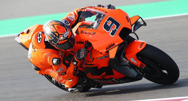 Danilo Petrucci in pista sulla Ktm nei test MotoGP in Qatar 