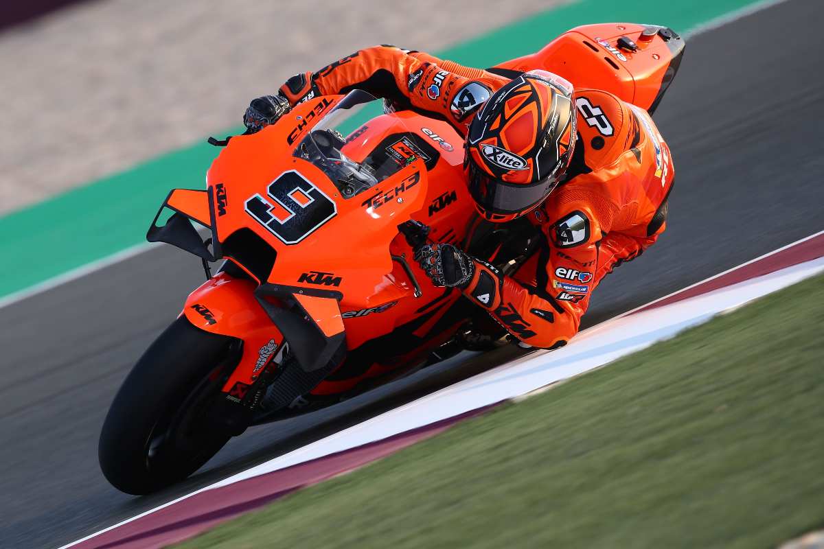 Danilo Petrucci in pista sulla Ktm nei test MotoGP in Qatar