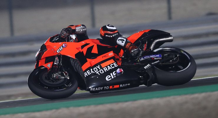 Danilo Petrucci in pista sulla Ktm nelle prove libere del Gran Premio di Doha di MotoGP 2021 a Losail