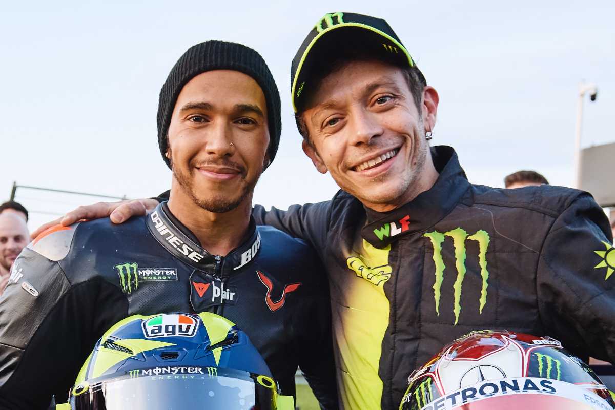 Lewis Hamilton e Valentino Rossi