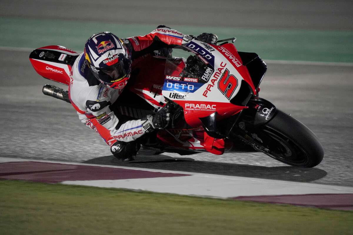 La Ducati di Johann Zarco in pista nel Gran Premio del Qatar di MotoGP 2021 a Losail