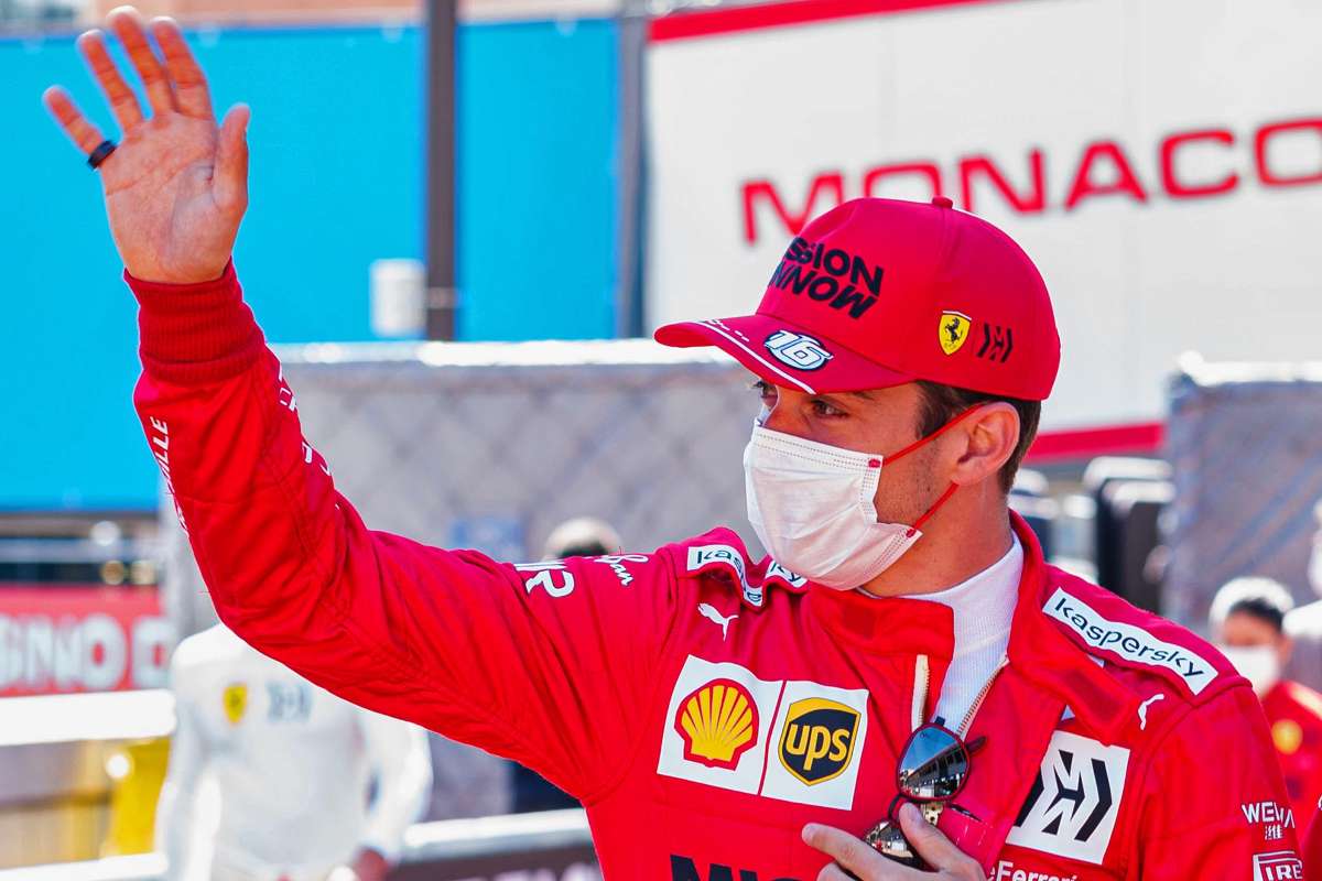 Charles Leclerc nel paddock del Gran Premio di Montecarlo di F1 2021 a Monaco