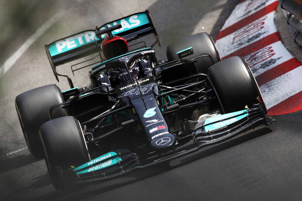 Lewis Hamilton in pista al Gran Premio di Montecarlo di F1 2021 a Monaco