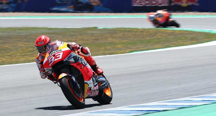 Marc Marquez in pista sulla sua Honda al Gran Premio di Spagna di MotoGP 2021 a Jerez