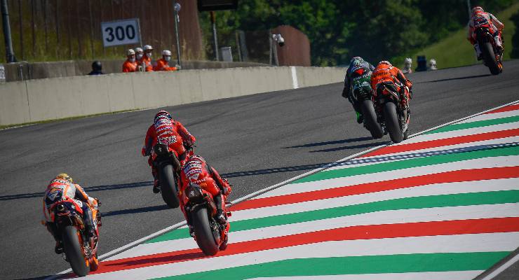 I piloti di MotoGP in pista al Gran Premio del Mugello