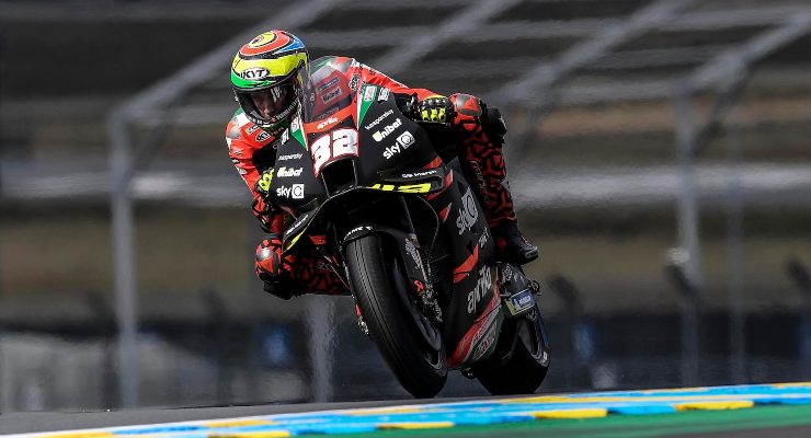 Lorenzo Savadori in pista nel Gran Premio di Francia di MotoGP 2021 a Le Mans