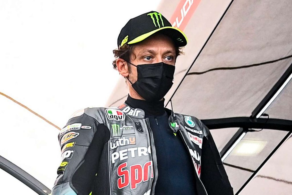 Valentino Rossi nel paddock del Gran Premio di Francia di MotoGP 2021 a Le Mans