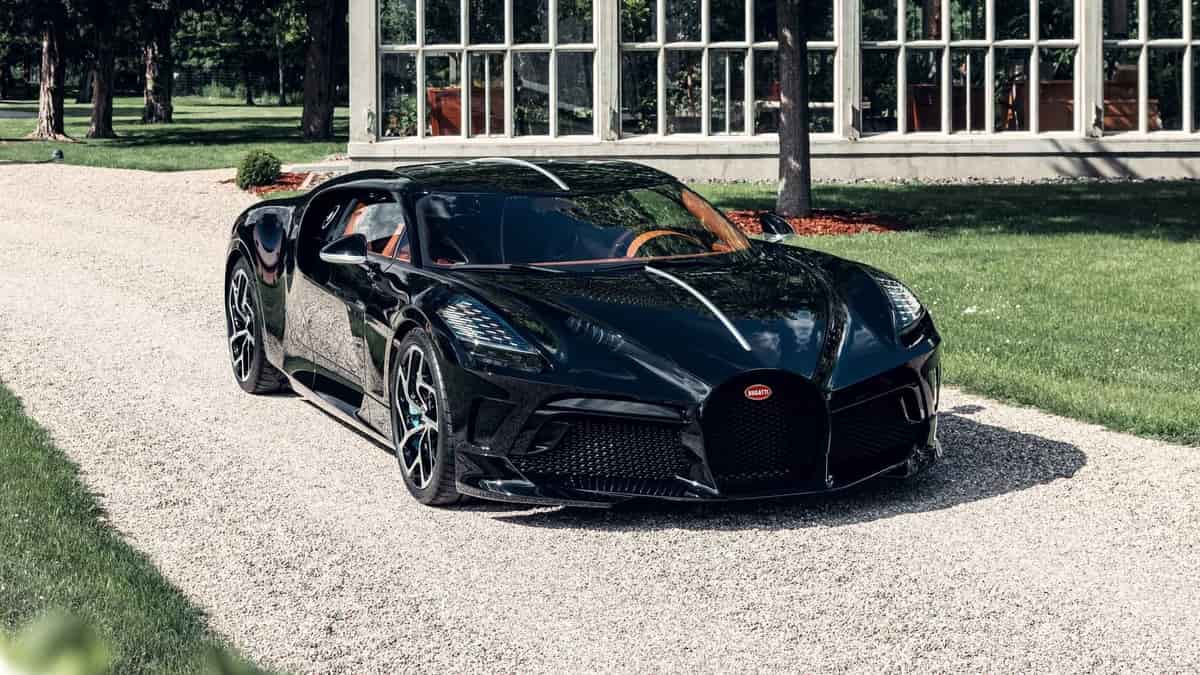 bugatti la voiture noire