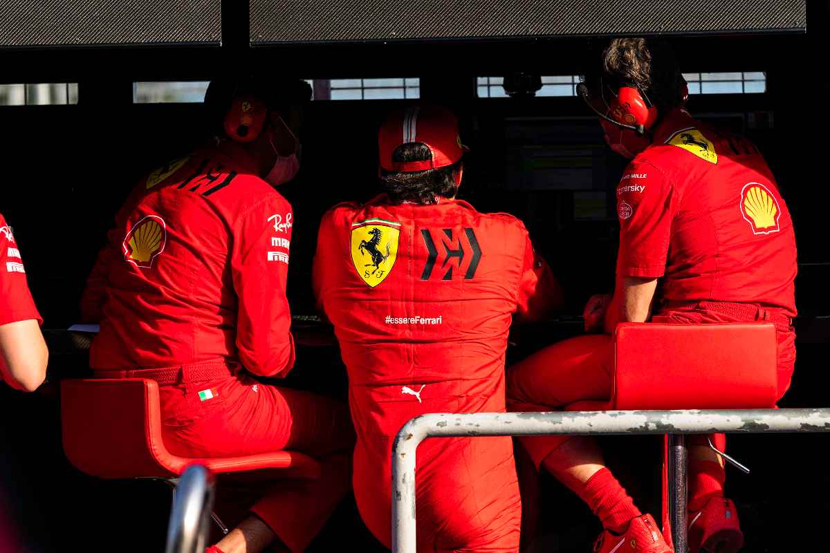 Il box della Rossa Ferrari