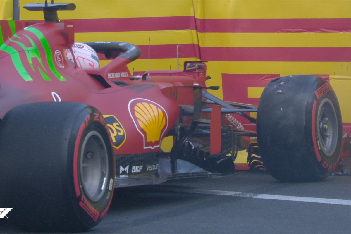 Charles Leclerc sbatte con la sua Ferrari nelle prove libere del Gran Premio dell'Azerbaigian di F1 2021 a Baku