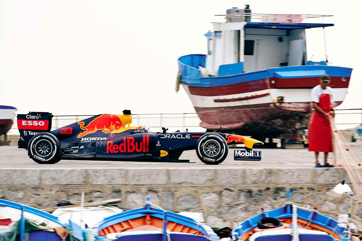 La Red Bull F1 per le strade di Palermo