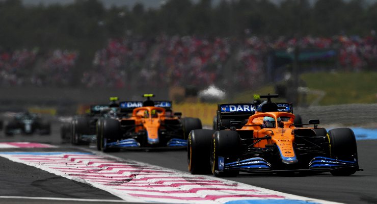 Le McLaren di Daniel Ricciardo e Lando Norris nel Gran Premio di Francia di F1 2021 al Paul Ricard