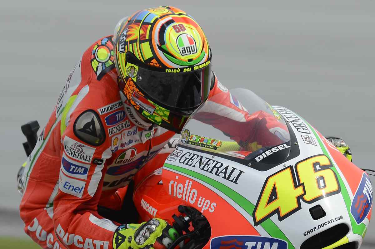 Valentino Rossi ai tempi in cui correva con la Ducati