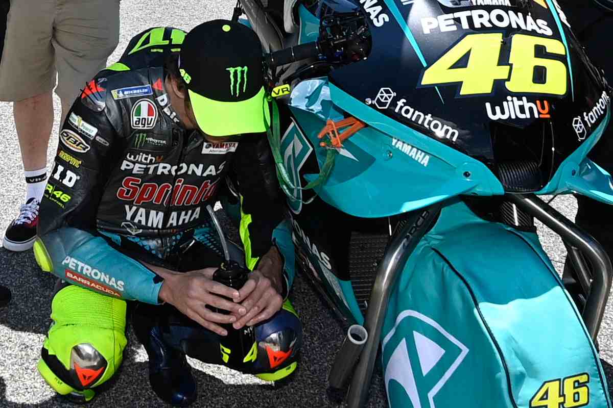 Valentino Rossi sulla griglia di partenza del Gran Premio d'Italia di MotoGP 2021 al Mugello