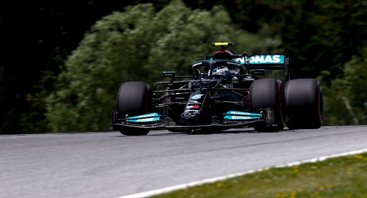 Valtteri Bottas in pista nelle prove libere del Gran Premio della Stiria di F1 2021 al Red Bull Ring