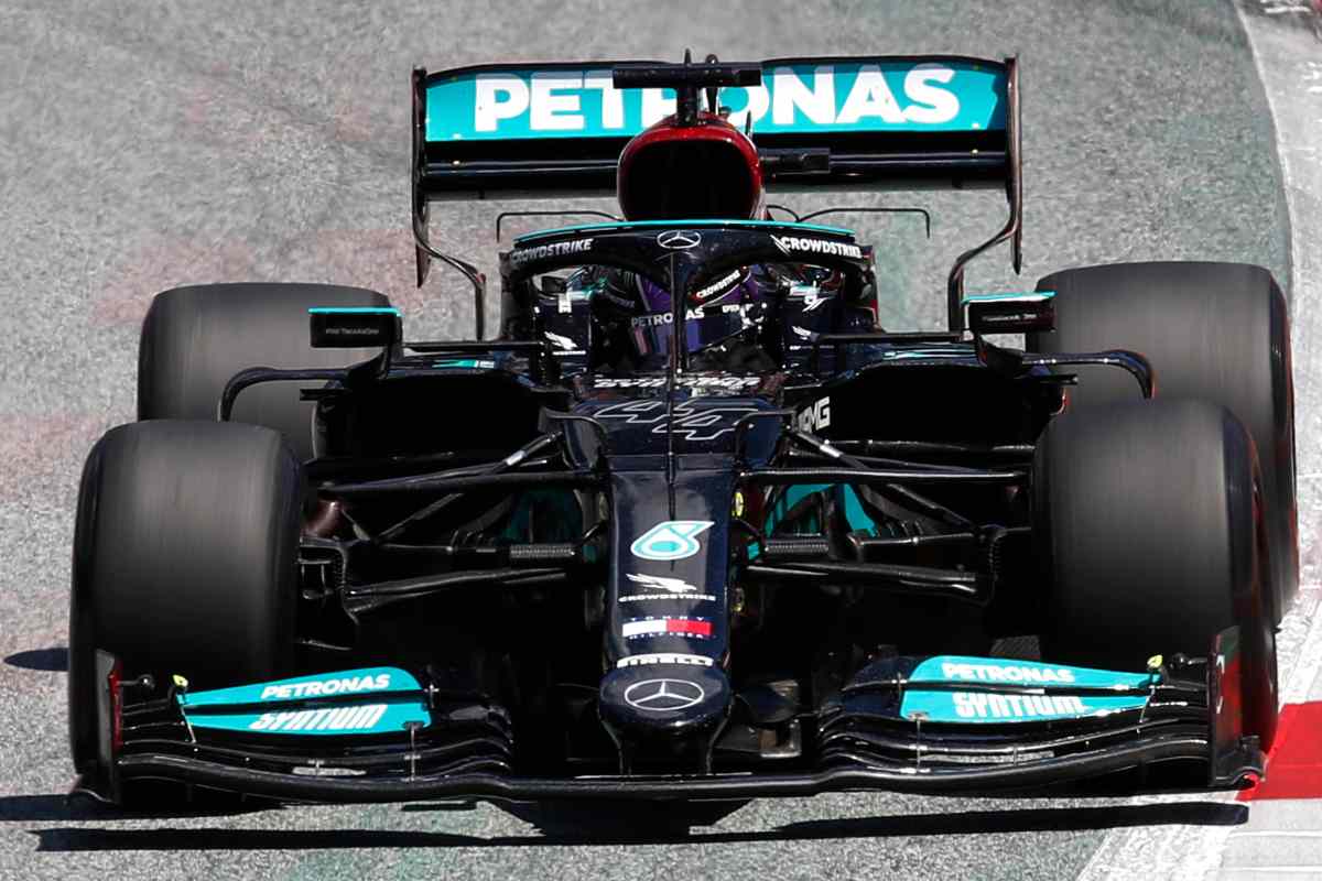 Lewis Hamilton in pista al Gran Premio d'Austria di F1 2021 al Red Bull Ring