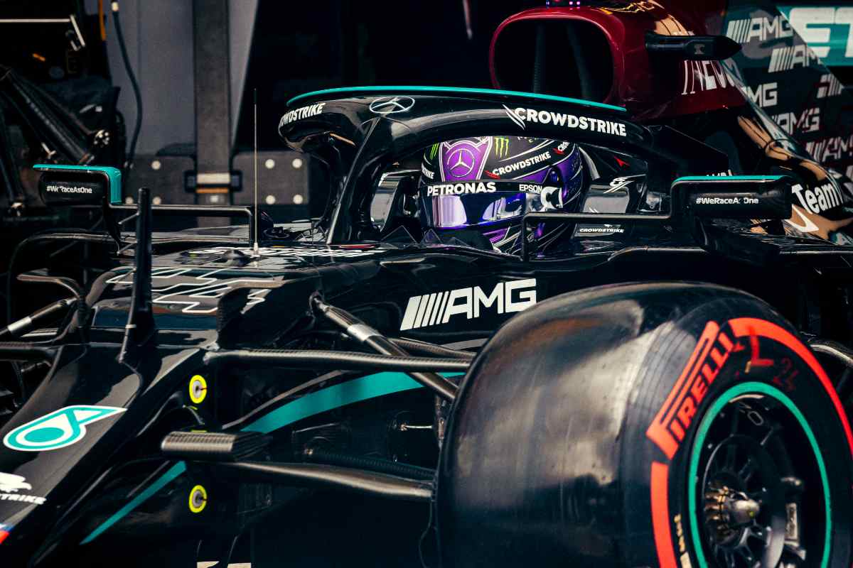 Lewis Hamilton nelle prove libere del Gran Premio d'Austria di F1 2021 al Red Bull Ring