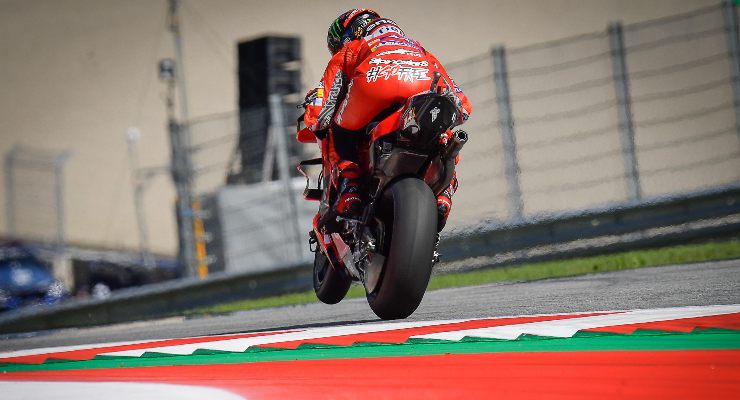 Pecco Bagnaia in pista sulla Ducati al Gran Premio di Stiria di MotoGP 2021 al Red Bull Ring