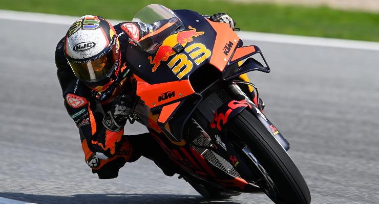 Brad Binder in pista sulla Ktm al Gran Premio d'Austria di MotoGP 2021 al Red Bull Ring