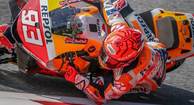 Marc Marquez ai box della Honda nelle prove libere del Gran Premio d'Austria di MotoGP 2021 al Red Bull Ring