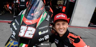 Lorenzo Savadori in corsia dei box al Gran Premio di Stiria di MotoGP 2021 al Red Bull Ring