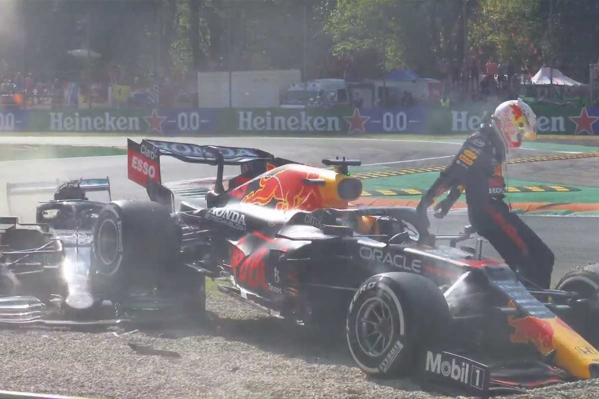 L'incidente tra Lewis Hamilton e Max Verstappen al Gran Premio d'Italia di F1 2021 a Monza