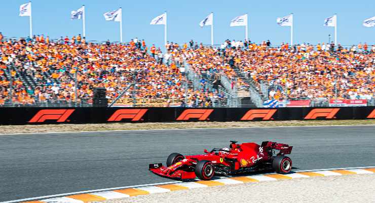 Charles Leclerc in pista nel Gran Premio d'Olanda di F1 2021 a Zandvoort