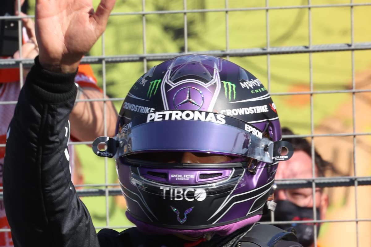 Lewis Hamilton dopo le qualifiche del Gran Premio d'Olanda di F1 2021 a Zandvoort