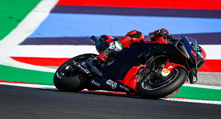 Pecco Bagnaia in pista sulla Ducati nei test MotoGP di Misano Adriatico