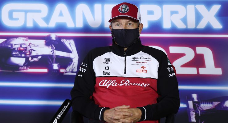 Kimi Raikkonen nella conferenza stampa alla vigilia del Gran Premio d'Olanda di F1 2021 a Zandvoort (Foto Kenzo Tribouillard - Pool/Getty Images)