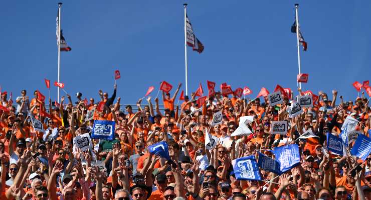 I tifosi di Formula 1 sulle tribune del Gran Premio d'Olanda a Zandvoort