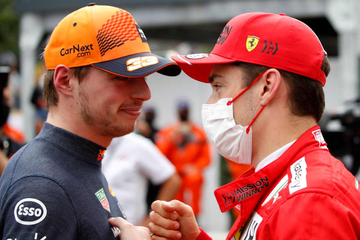 Max Verstappen e Charles Leclerc