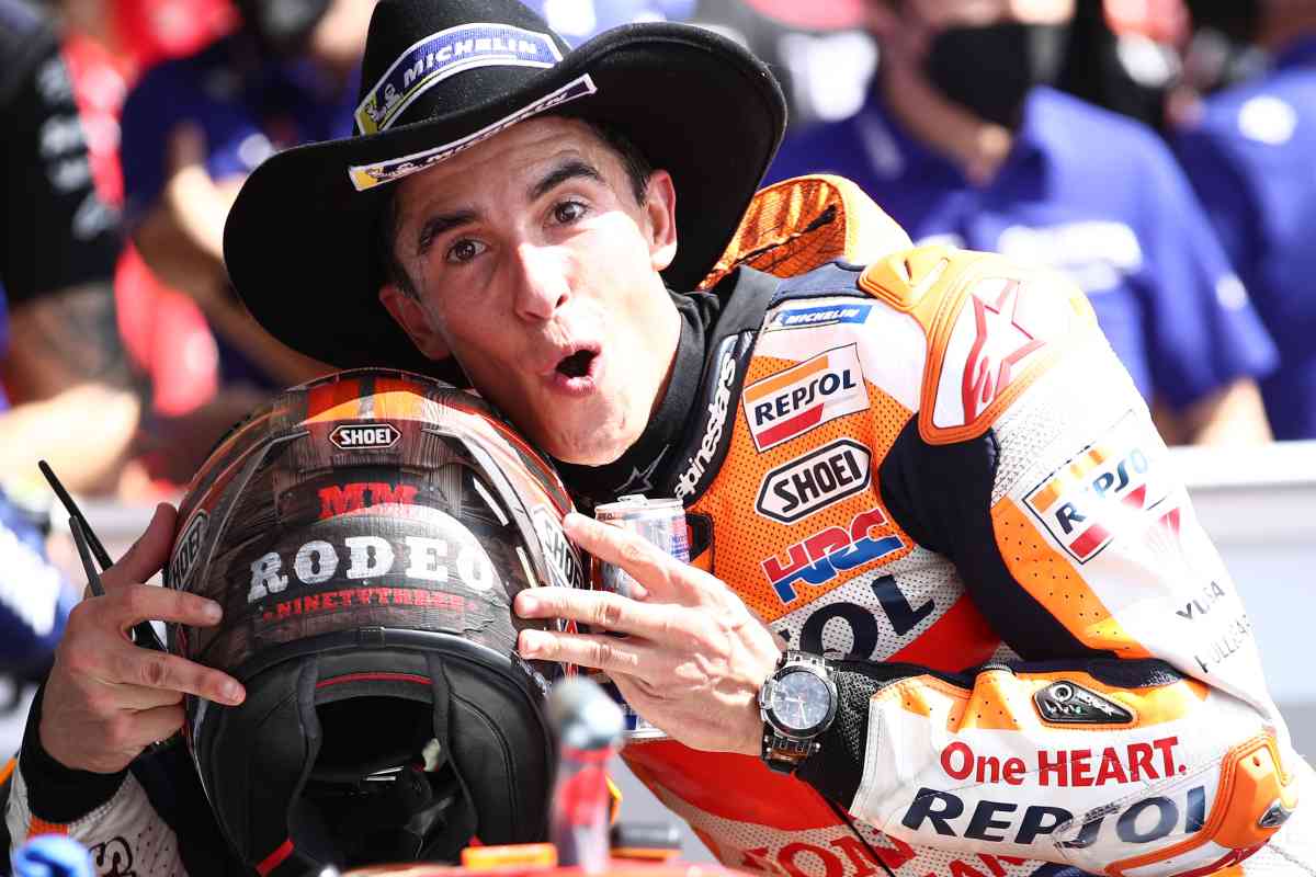 Marc Marquez festeggia la vittoria al Gran Premio delle Americhe di MotoGP 2021 ad Austin